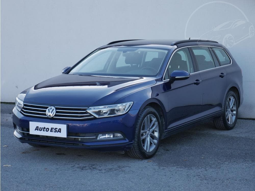 2018 Volkswagen PASSAT - 3