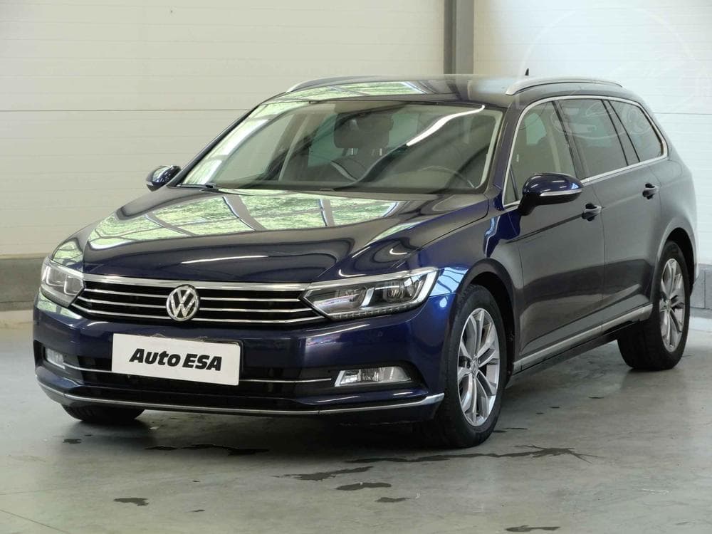 2019 Volkswagen PASSAT - 3