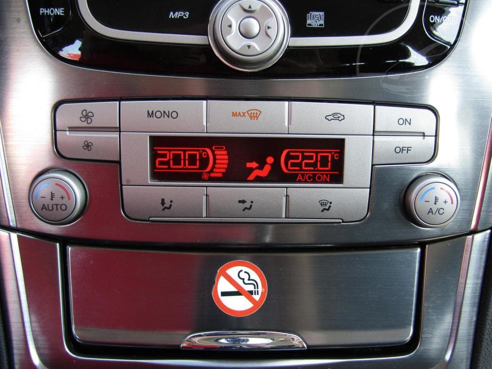 2010 Ford MONDEO - 15