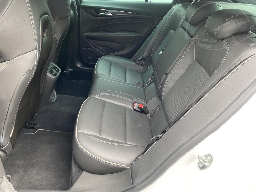 2018 Opel Insignia - 11