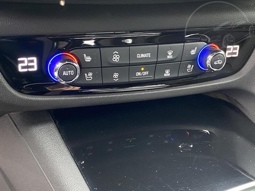 2018 Opel Insignia - 19