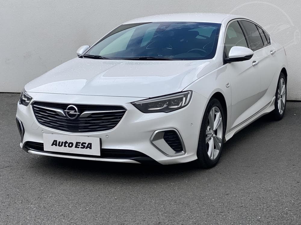 2018 Opel Insignia - 3