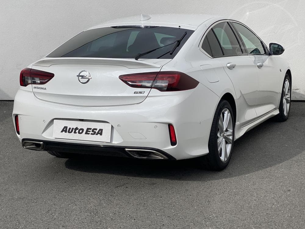 2018 Opel Insignia - 4