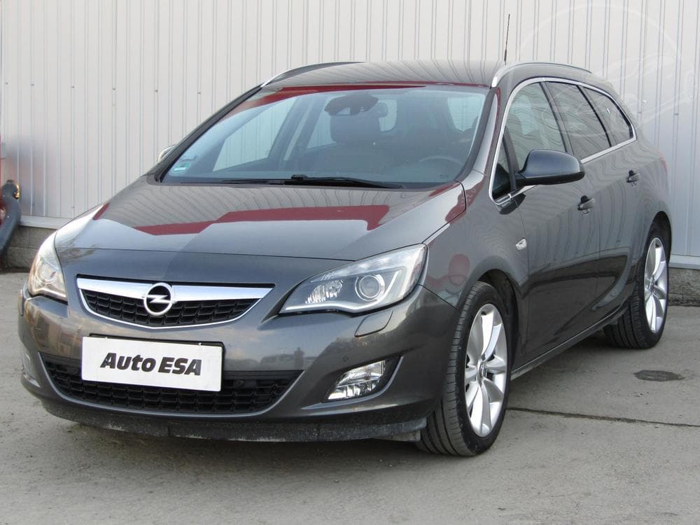 2011 Opel ASTRA - 3
