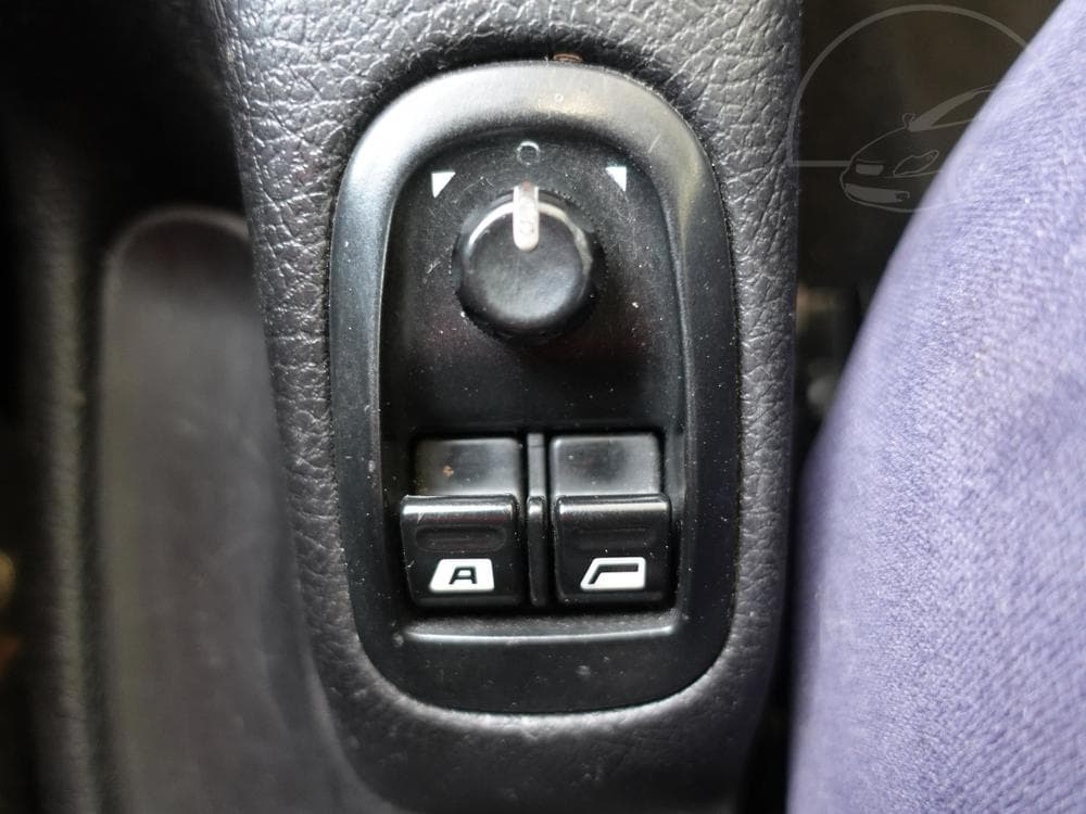 2003 Peugeot 206 - 19