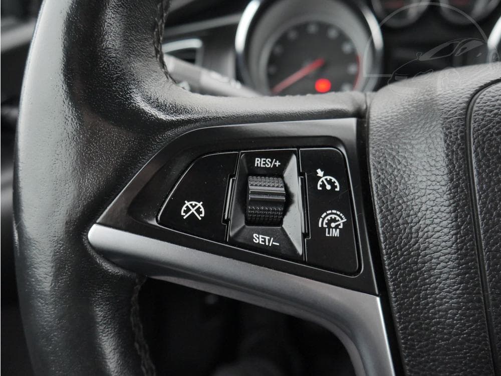 2013 Opel CASCADA - 12