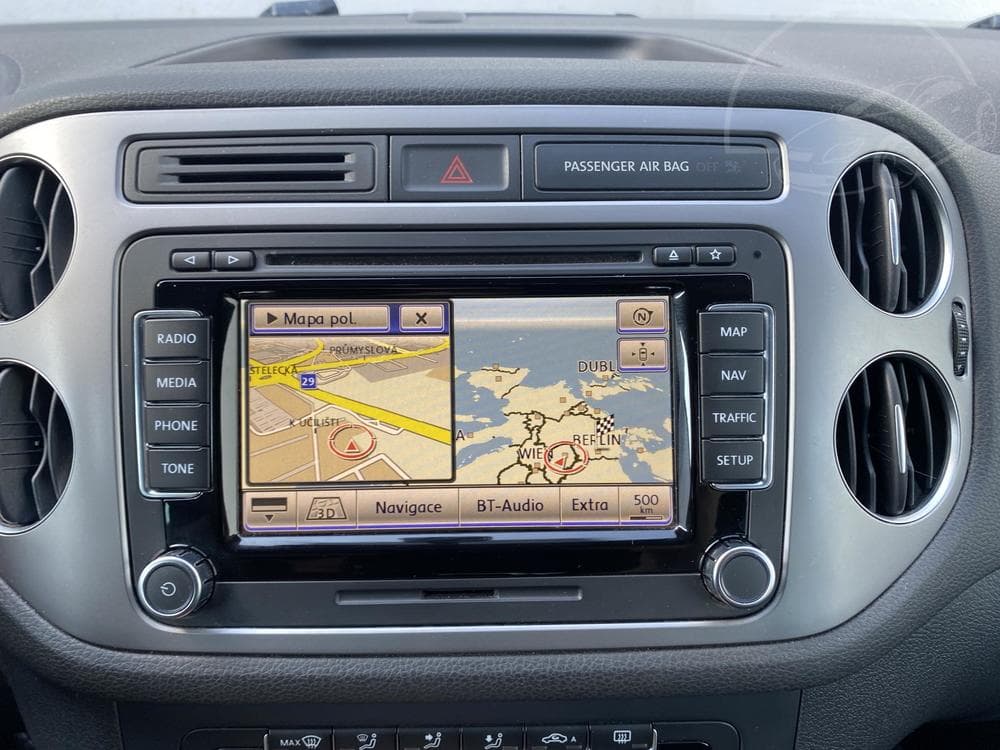 2015 Volkswagen Tiguan - 18