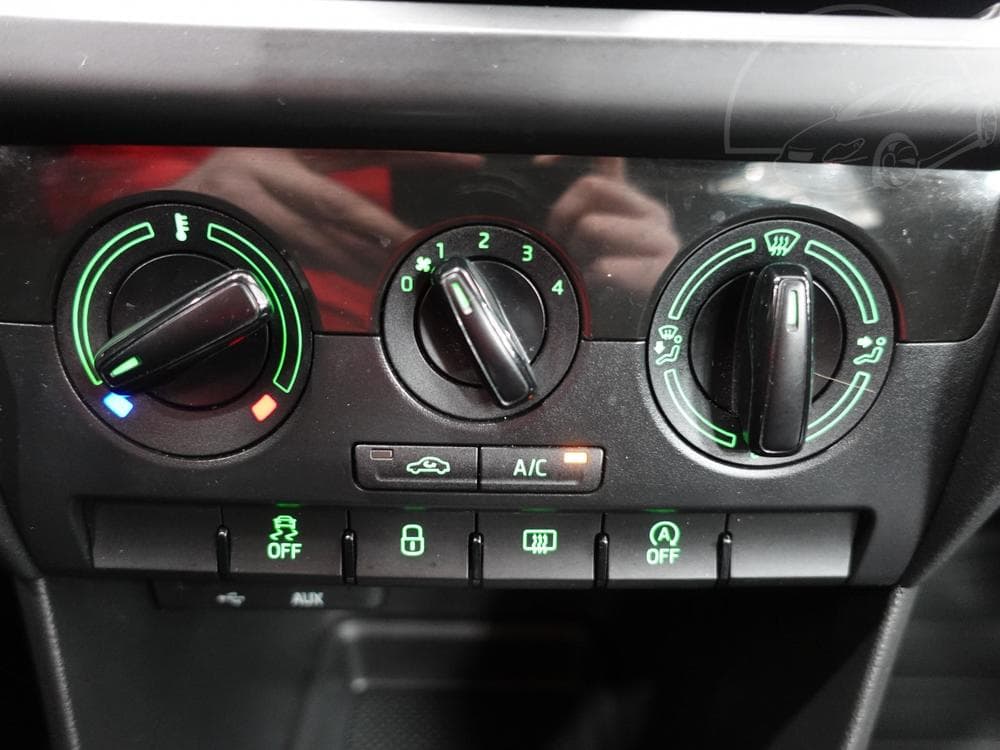 2017 Škoda RAPID - 31