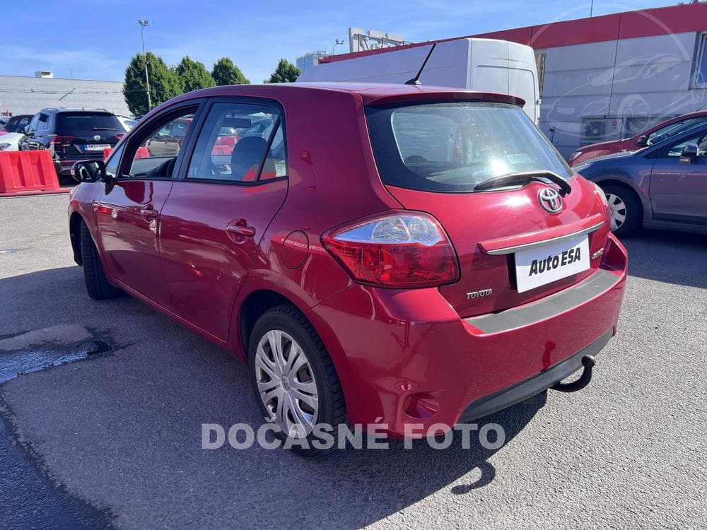 2010 Toyota AURIS - 4