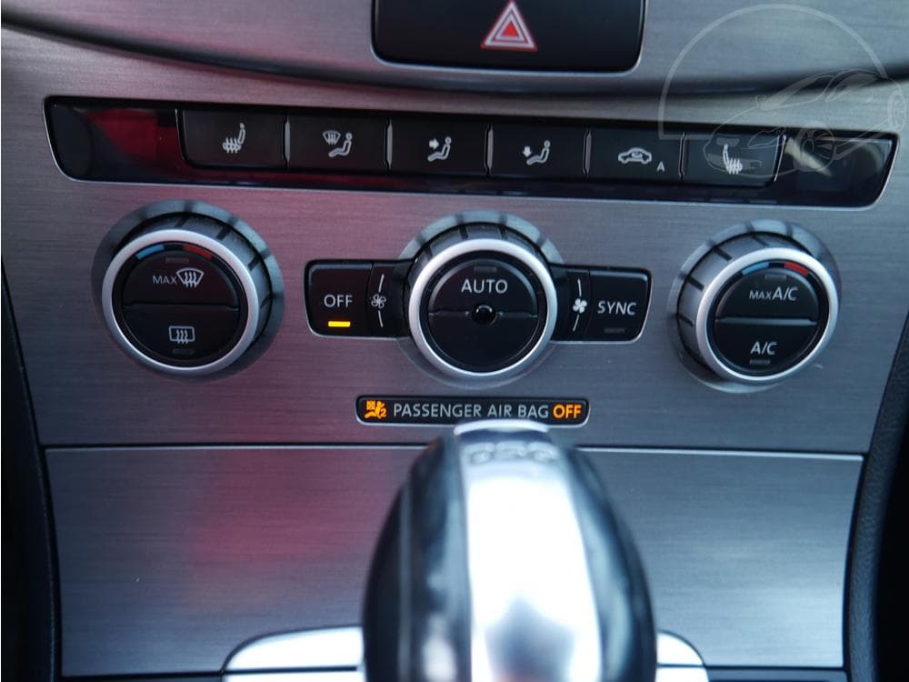 2013 Volkswagen PASSAT - 39