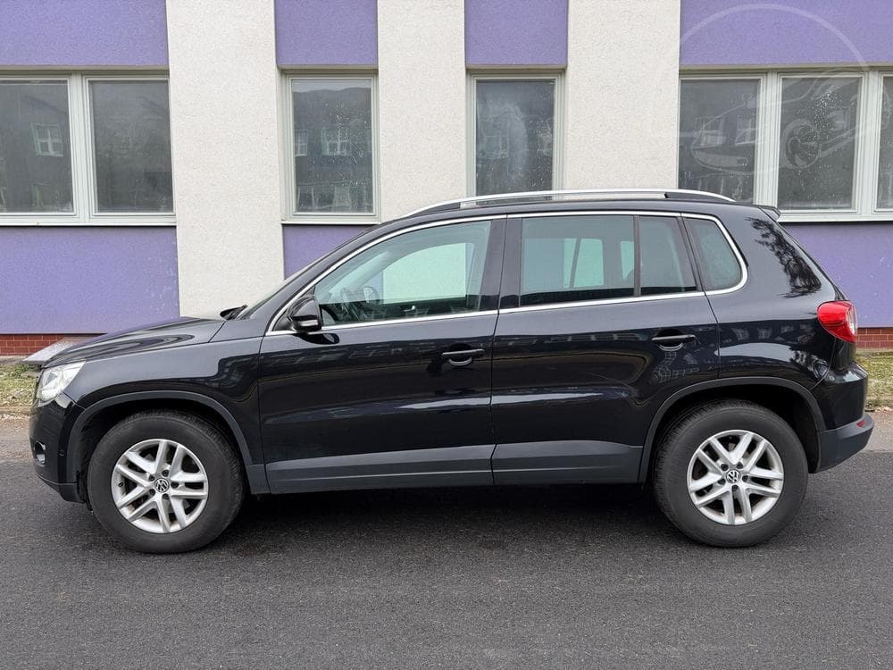 2010 Volkswagen TIGUAN - 2