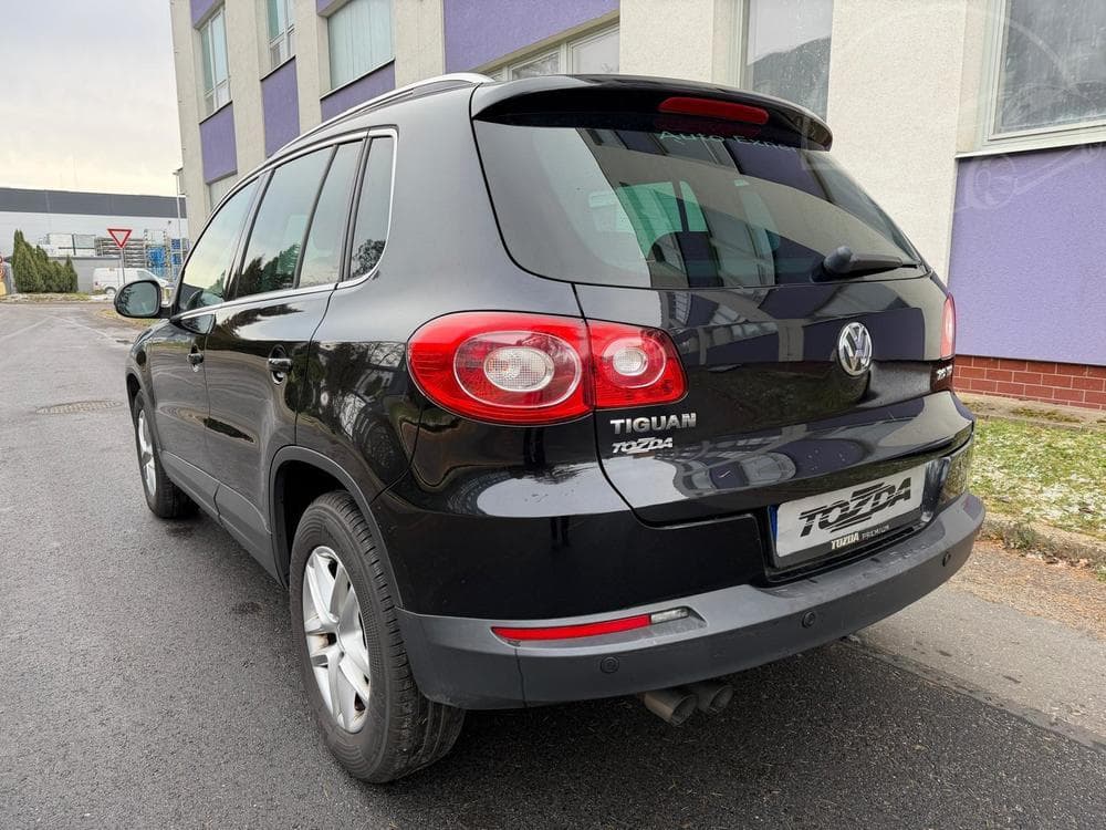 2010 Volkswagen TIGUAN - 3
