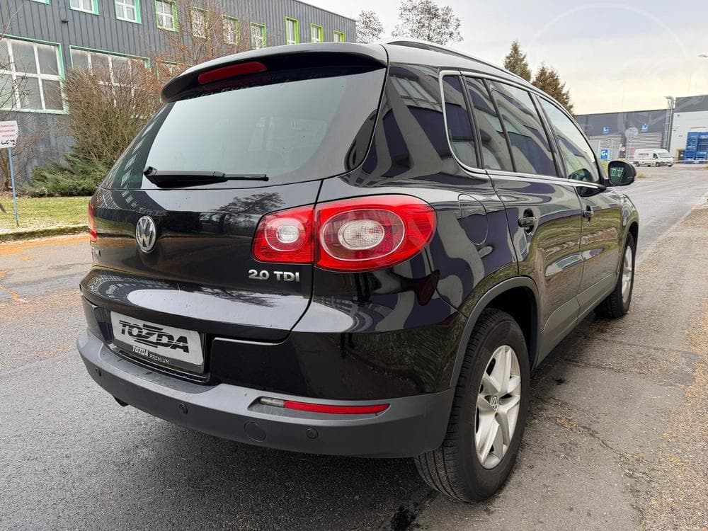 2010 Volkswagen TIGUAN - 5