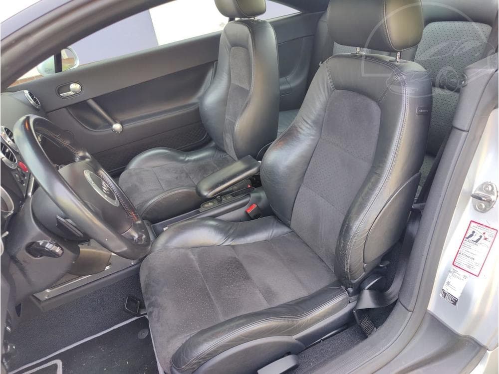 2003 Audi TT - 11