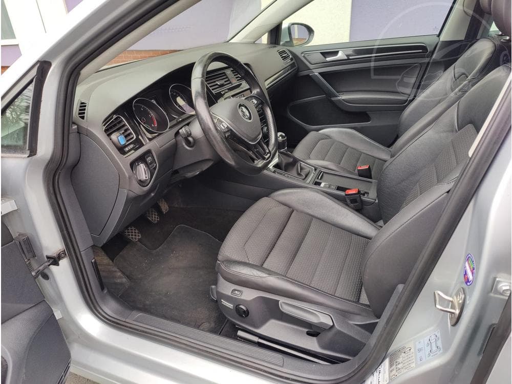 2015 Volkswagen GOLF - 11