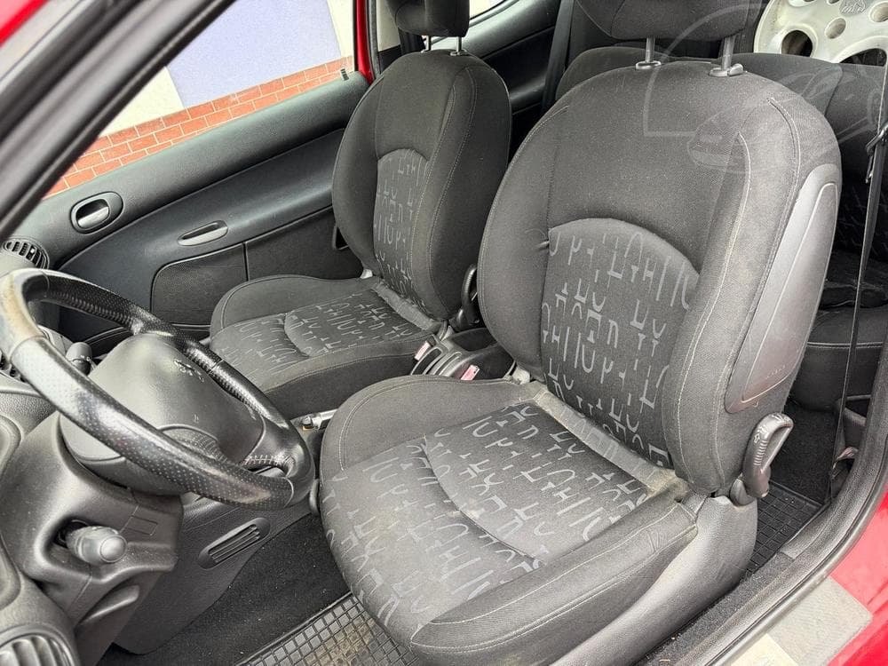 2003 Peugeot 206 - 11