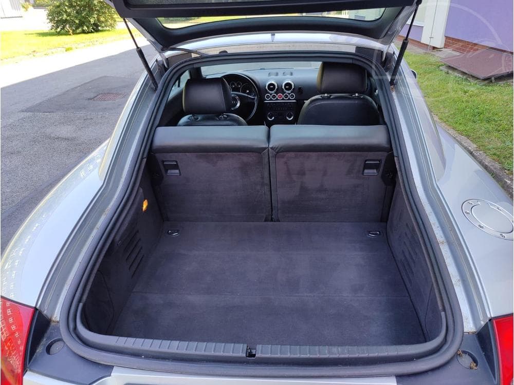 2003 Audi TT - 13