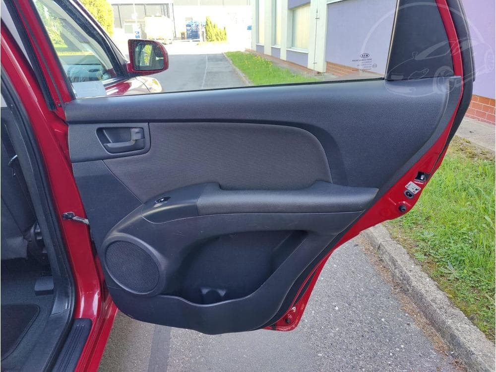 2009 Kia SPORTAGE - 18