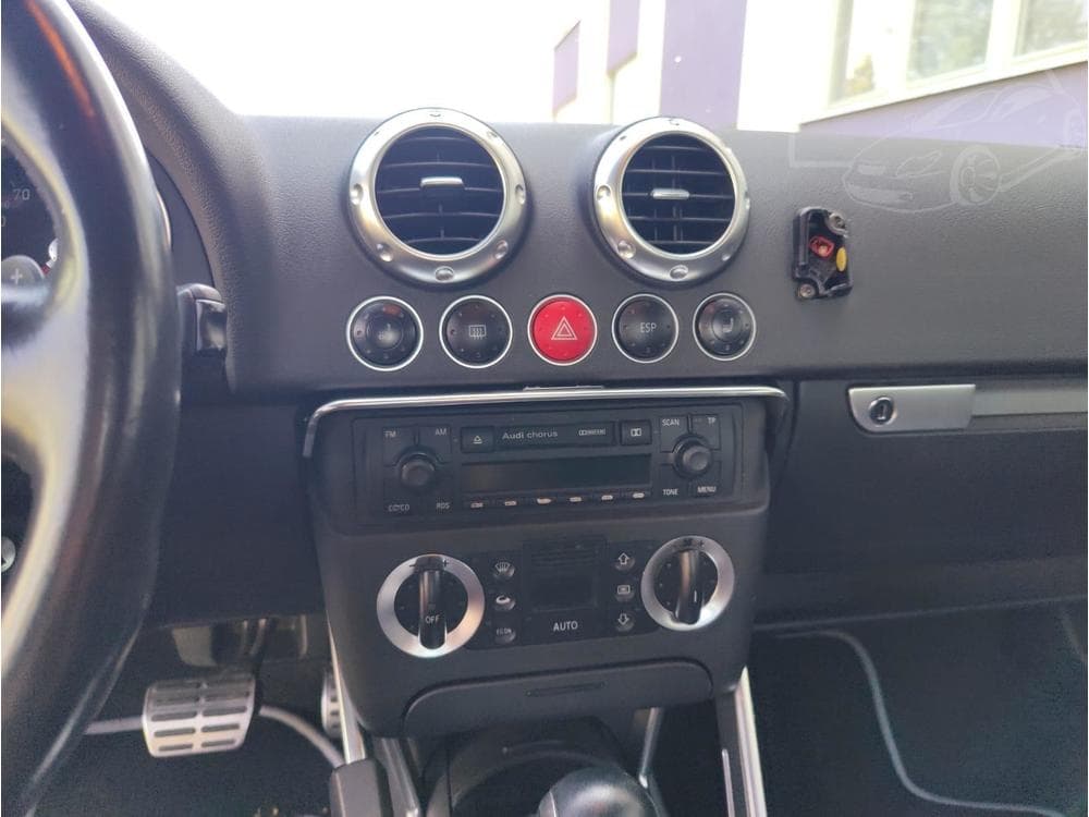2003 Audi TT - 20