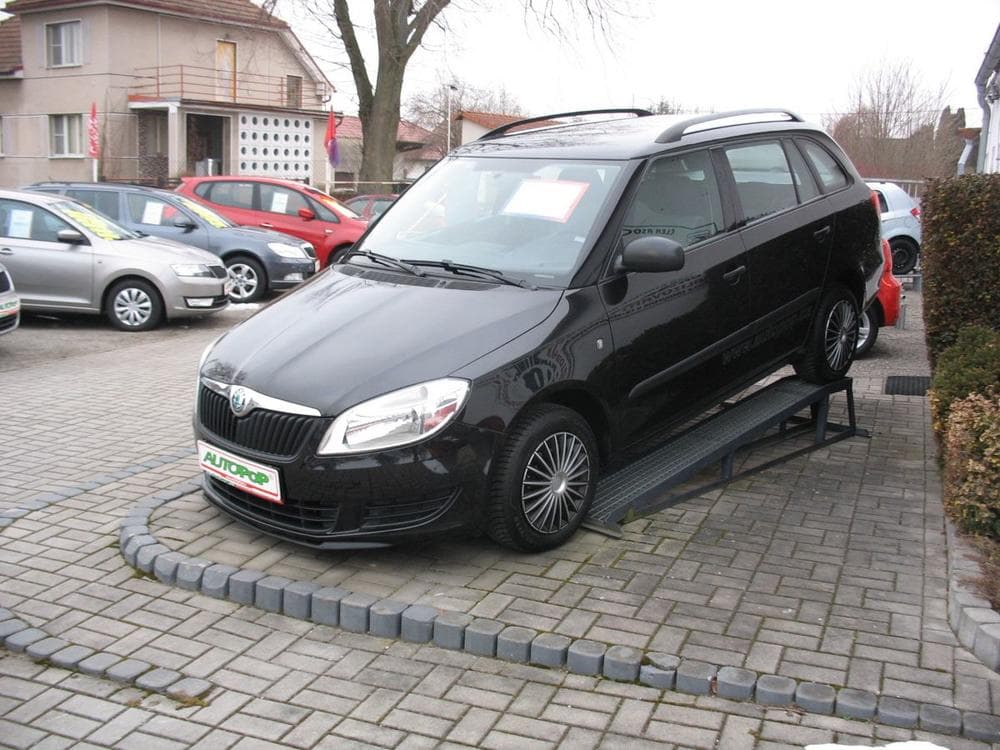 2011 Škoda FABIA - 5