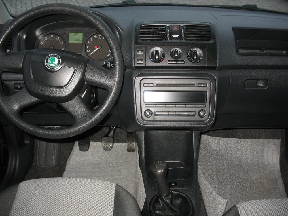 2011 Škoda FABIA - 9