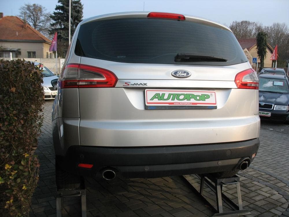 2012 Ford S-MAX - 4