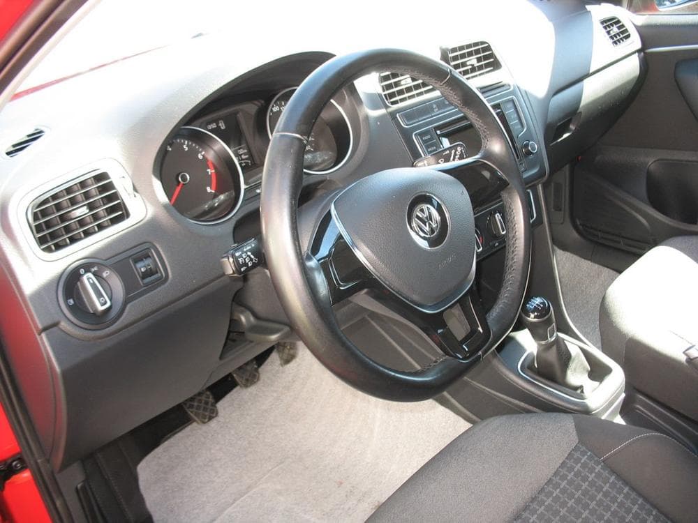 2014 Volkswagen Polo - 6