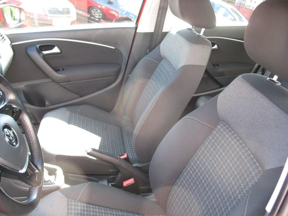 2014 Volkswagen Polo - 7