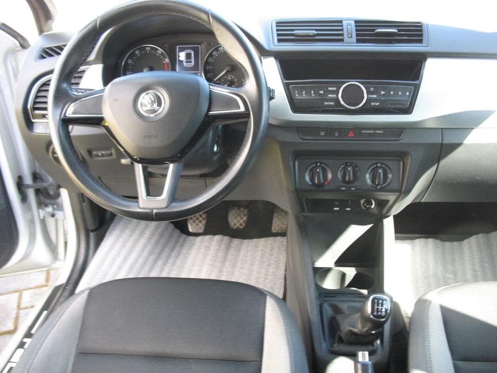 2015 Škoda FABIA - 8