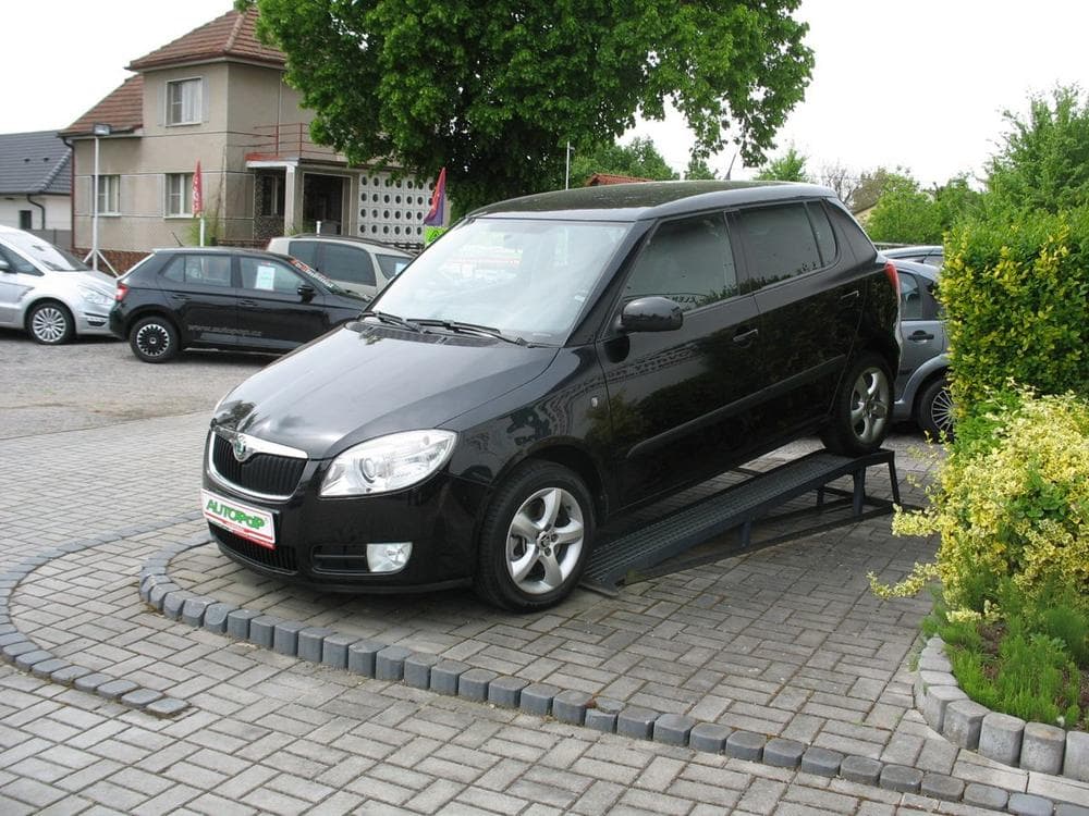 2010 Škoda FABIA - 5