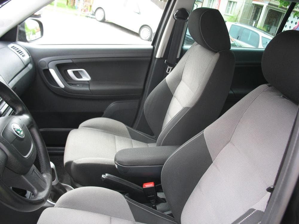 2010 Škoda FABIA - 7