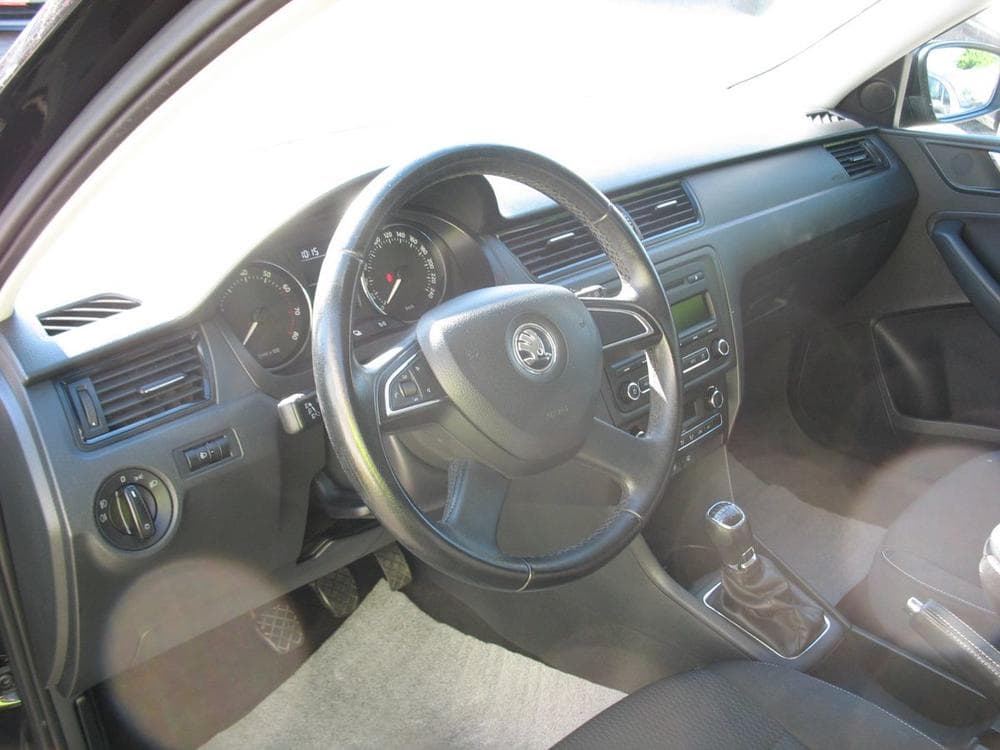 2013 Škoda RAPID - 11