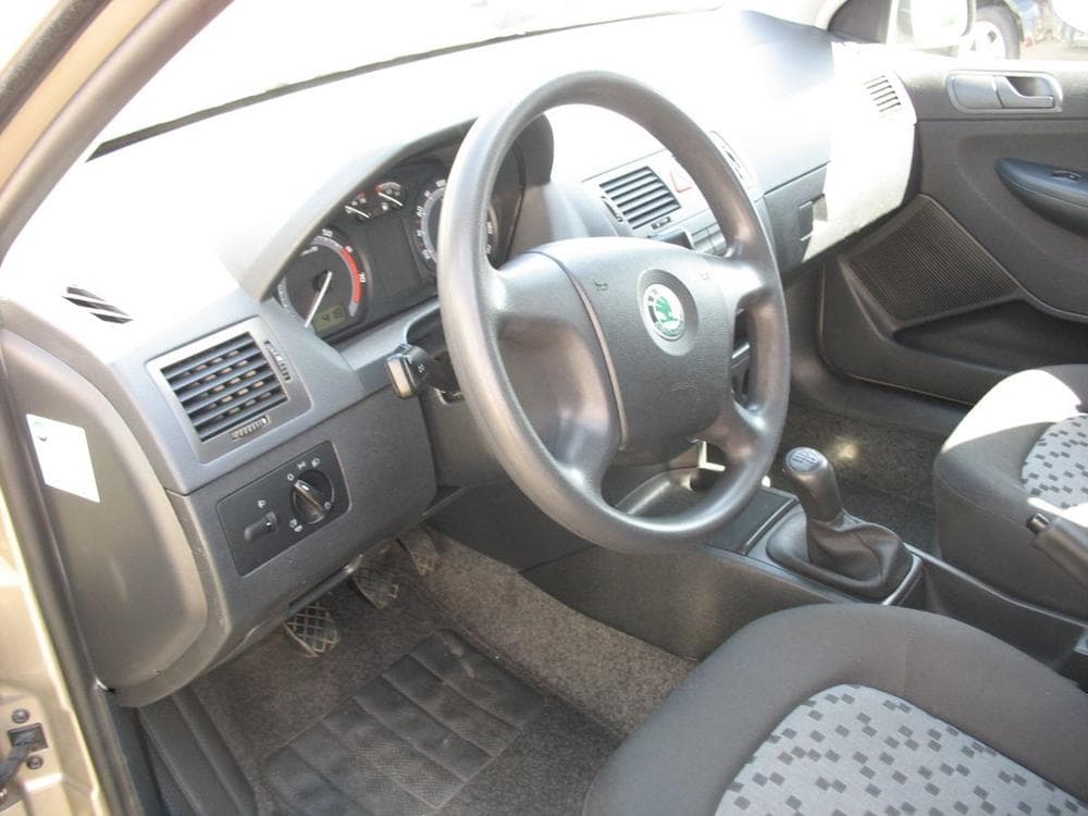 2005 Škoda FABIA - 11
