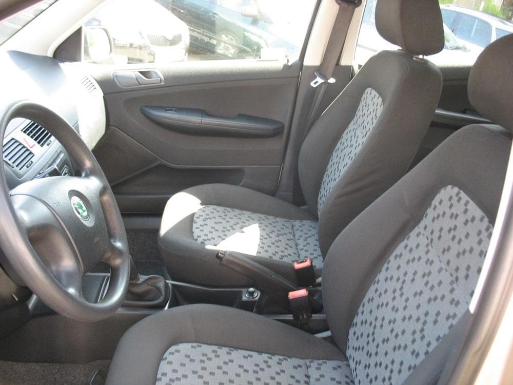 2005 Škoda FABIA - 13