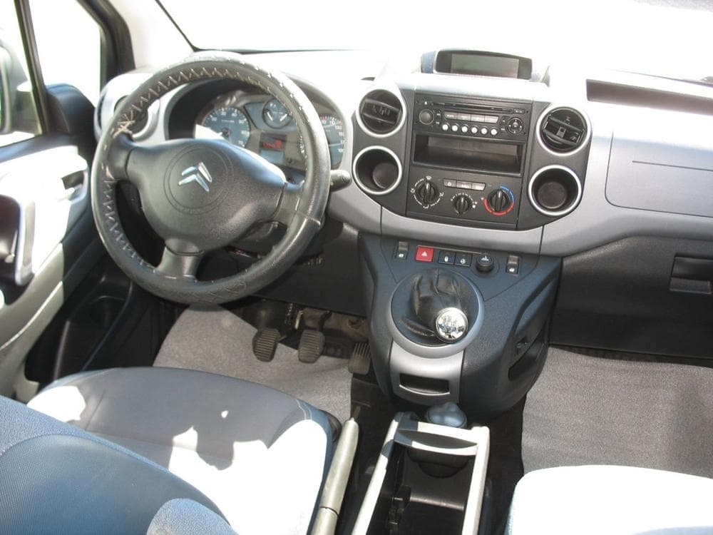 2010 Citroen BERLINGO - 9