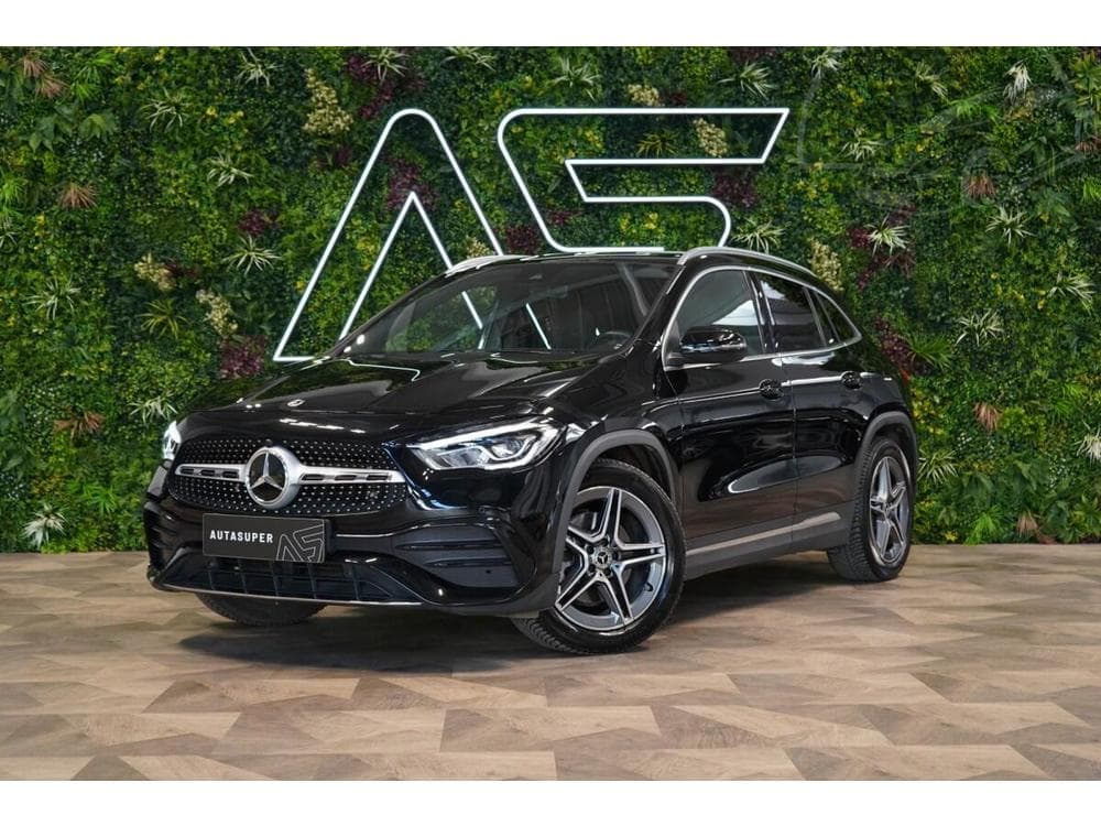 Mercedes-Benz GLA 250*4M*AMG*PANO*LED*ZÁRUKA
