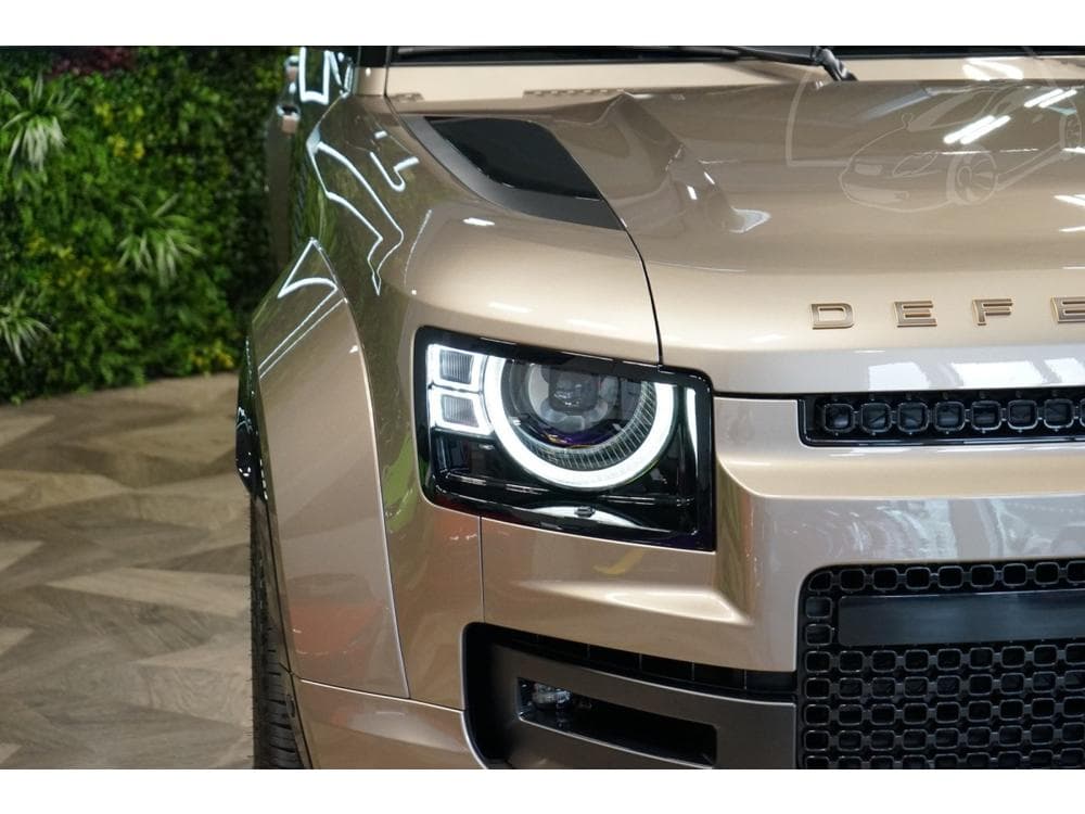 2025 Land Rover DEFENDER - 5