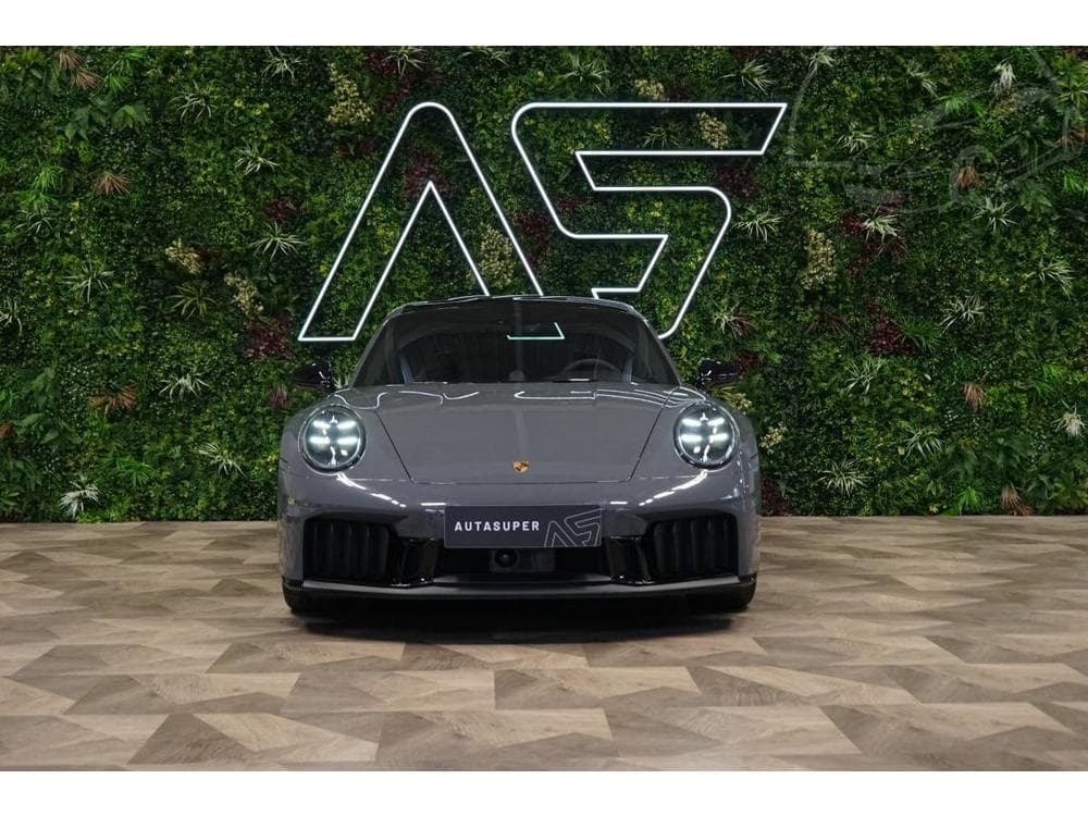 2025 Porsche 911 - 5