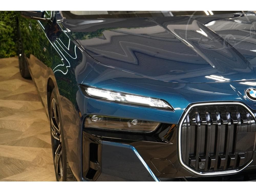 2025 BMW 7-SERIES - 10