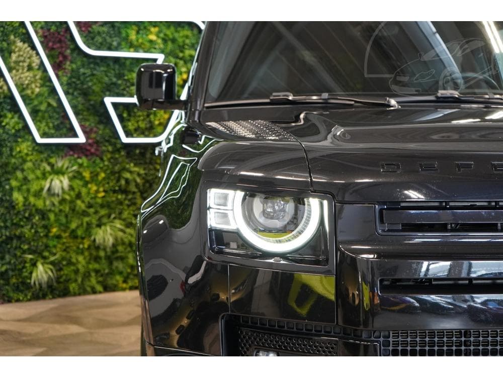 2022 Land Rover DEFENDER - 10