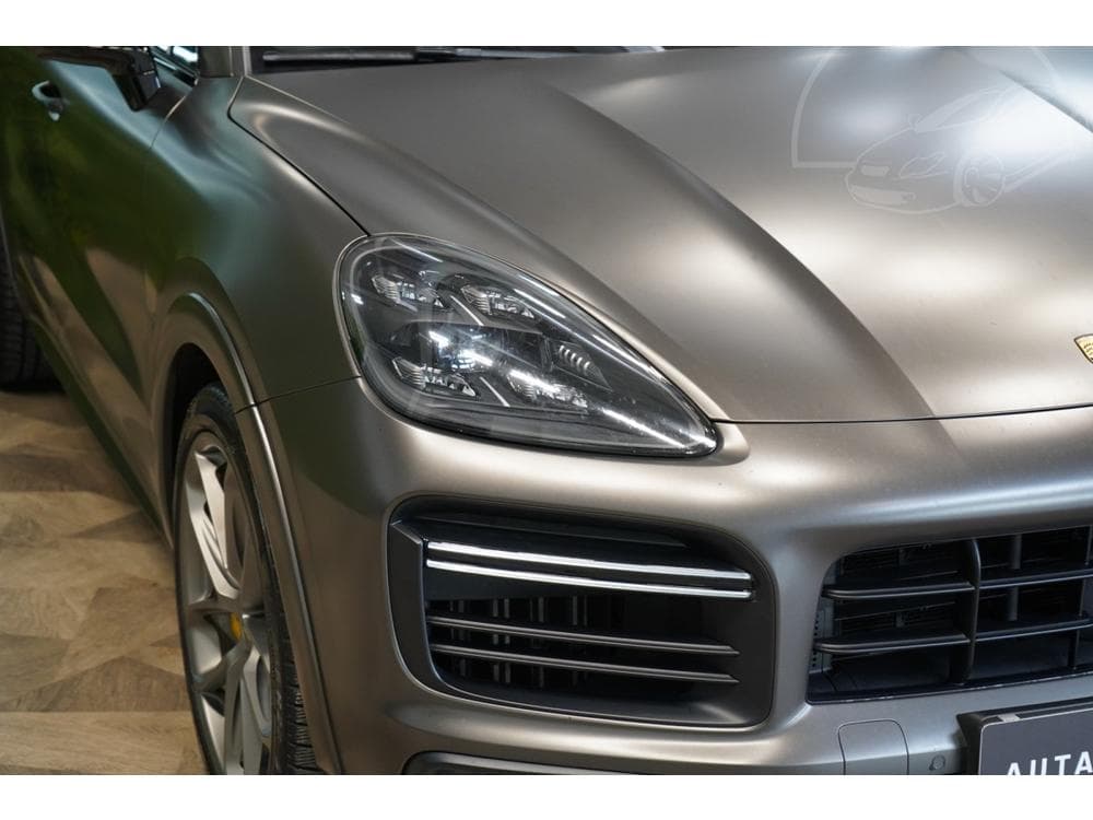 2020 Porsche CAYENNE - 7
