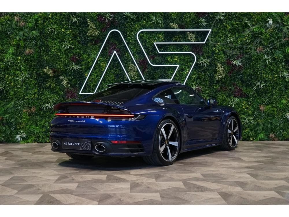 2020 Porsche 911 - 13