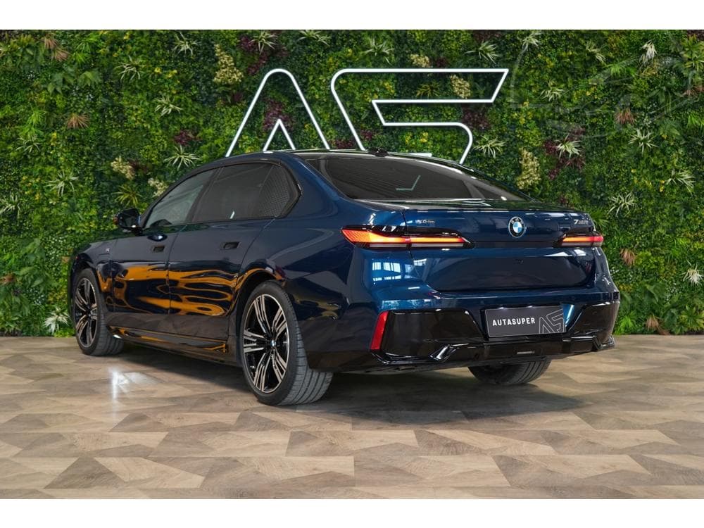 2025 BMW 7-SERIES - 13
