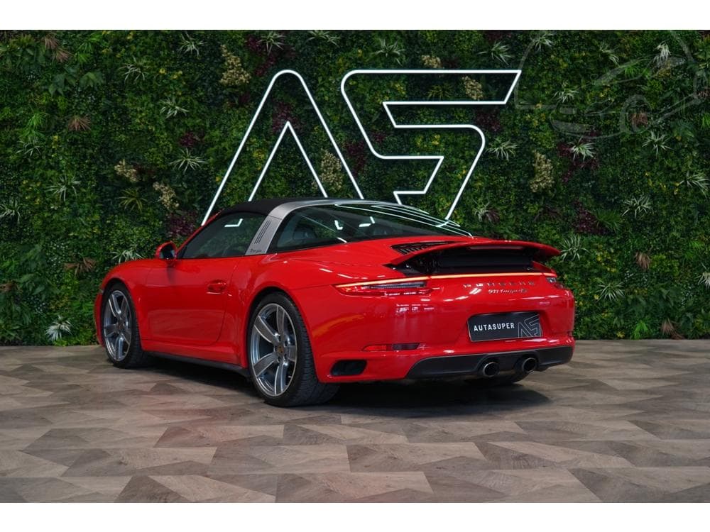 2016 Porsche 911 - 9