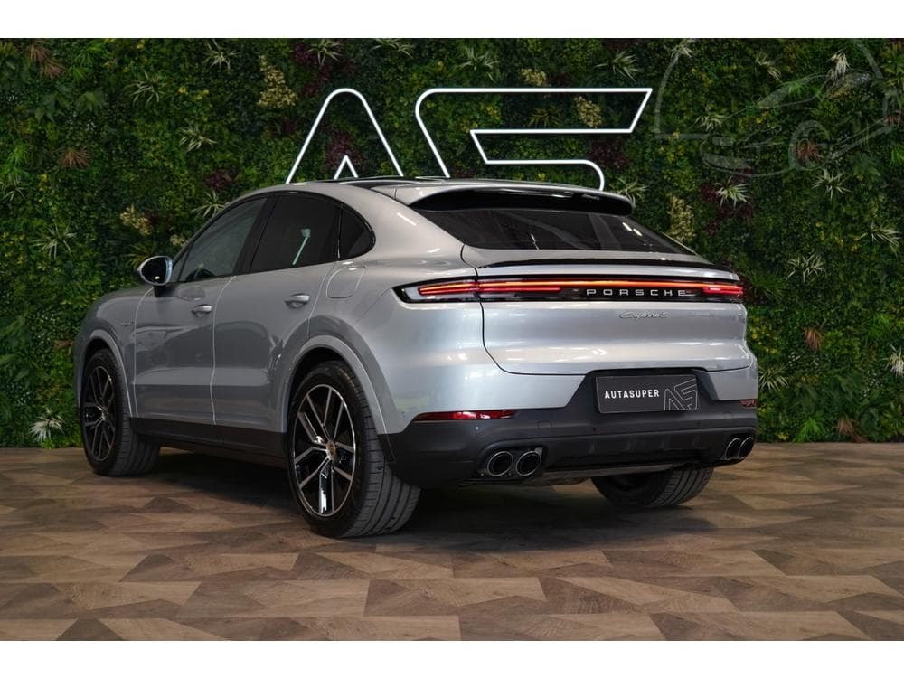 2024 Porsche CAYENNE - 9