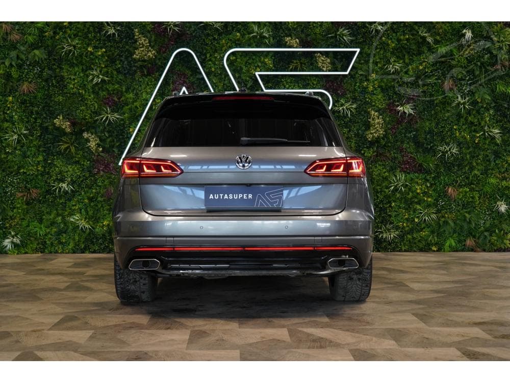 2020 Volkswagen TOUAREG - 11