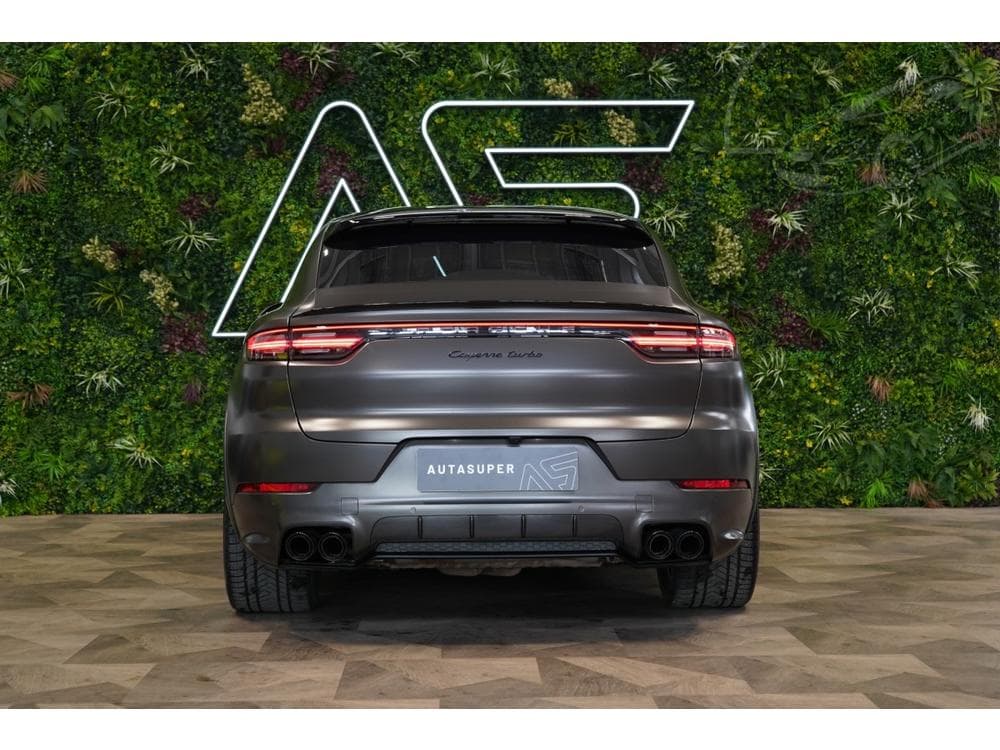 2020 Porsche CAYENNE - 11
