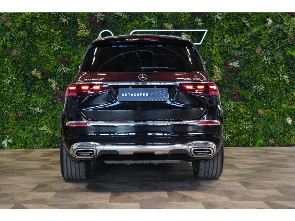 2025 Mercedes-Benz GLS - 11
