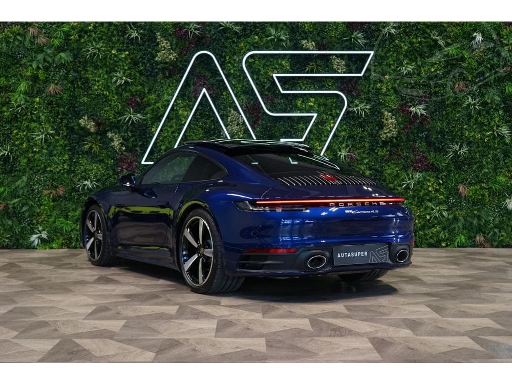2020 Porsche 911 - 19
