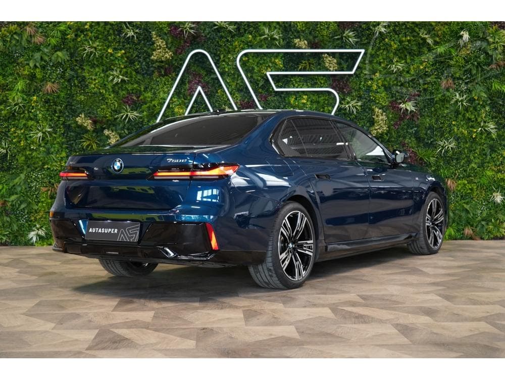 2025 BMW 7-SERIES - 19